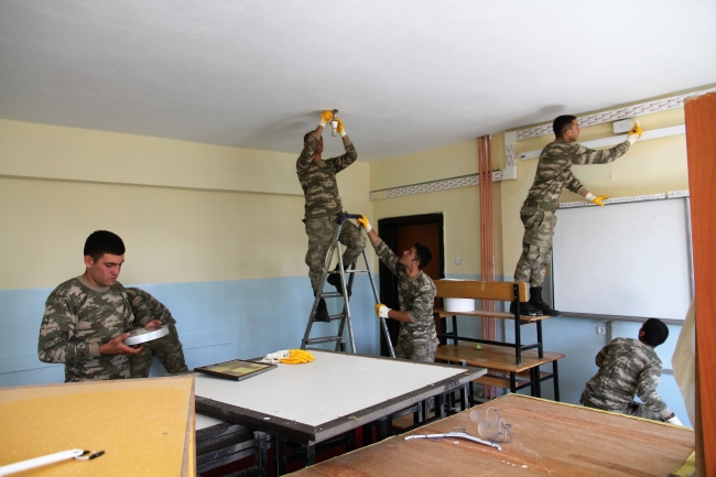 Mehmetçik'ten eğitime anlamlı destek