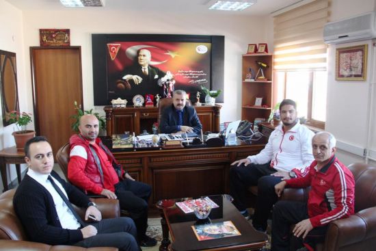Olimpiyat şampiyonumuz Akgül'den sürpriz ziyaret
