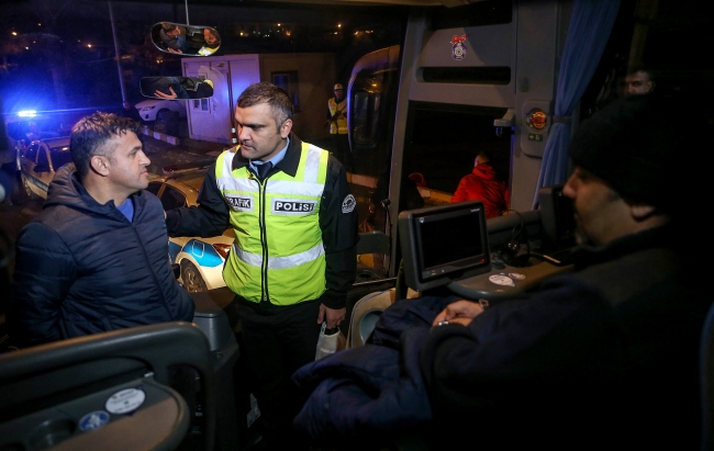 Sivil polisler yolcu otobüslerinde trafik denetimine başladı