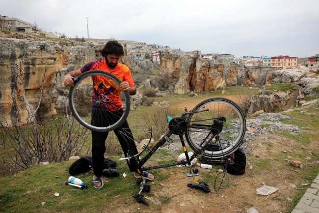 Türkiye’yi "Siyah Çekirge" ile 7 kez turladı