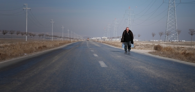 40 yılda yüzlerce fidan dikti, her gün suluyor