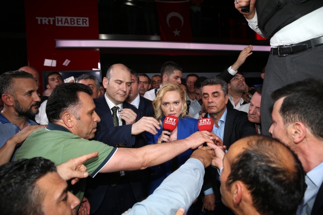 15 Temmuz gecesi hain darbecilere TRT‘yi teslim etmeyenler o geceyi anlattı