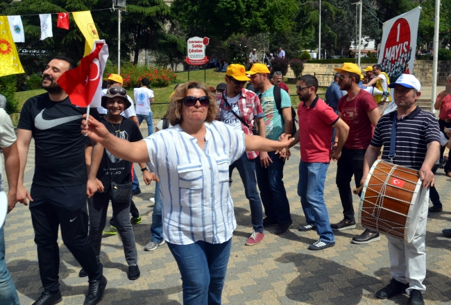 1 Mayıs yurt genelinde coşkuyla kutlandı