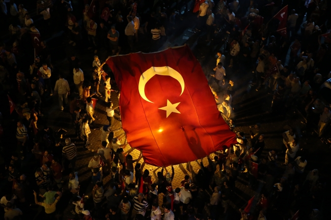 Türkiye'nin en karanlık gecesinin üstünden 3 yıl geçti