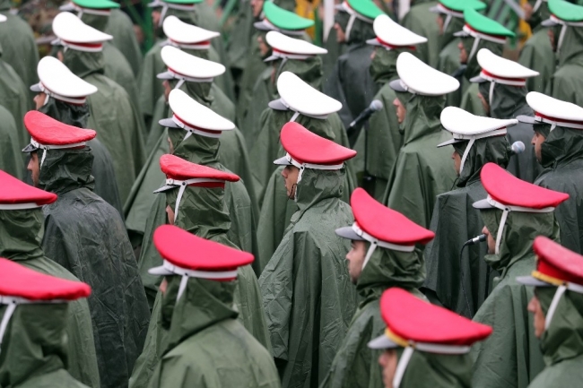 İran devrimin 40. yıl dönümünü kutladı