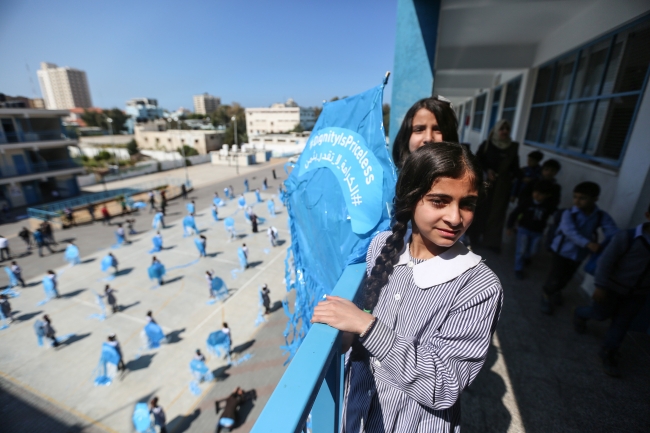 Gazzeli çocuklar uçartmaları yardım mesajıyla gökyüzüne bıraktı