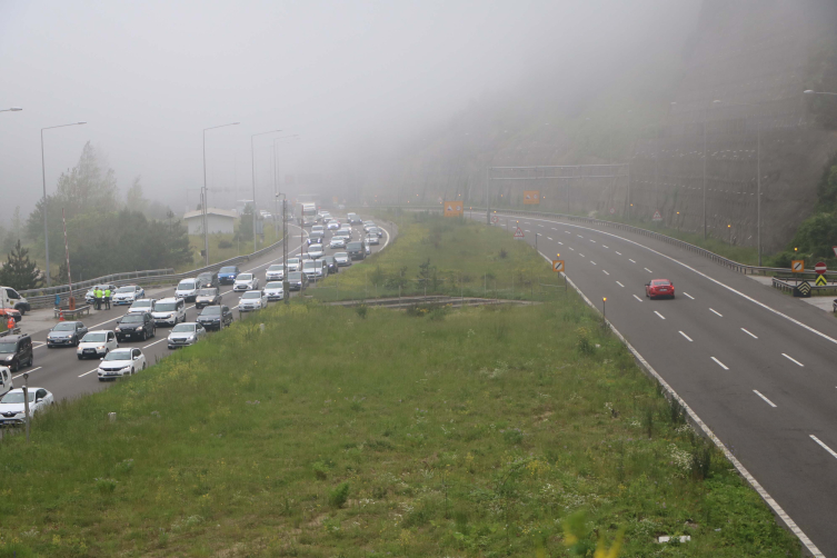 Bolu Dağı Tüneli'nde yoğunluk sürüyor