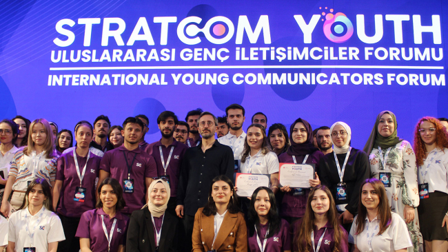 Fahrettin Altun: Yeni yüzyıl gençlerle Türkiye yüzyılı olacak