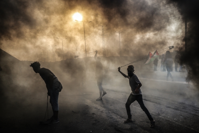 Gazze'deki işgal karşıtı gösterilerde biri çocuk 3 Filistinli şehit oldu