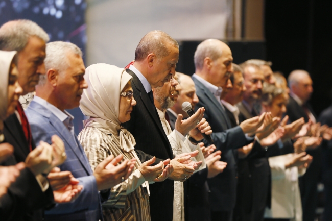 15 Temmuz Şehitler Köprüsü'nde insan seli