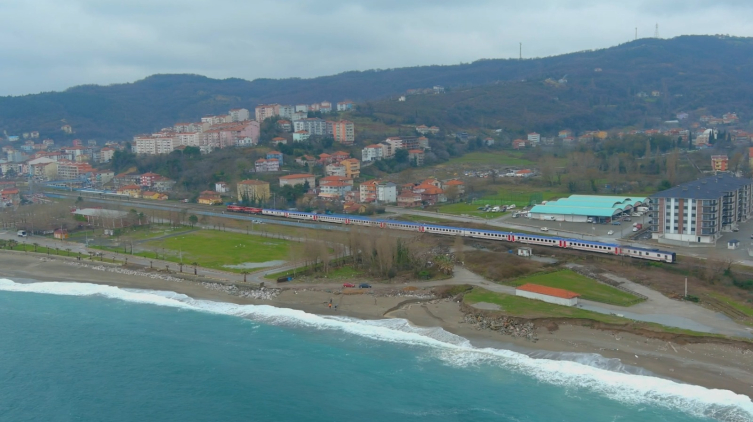 Turistik Karaelmas Ekspresi yeniden raylarla buluşuyor
