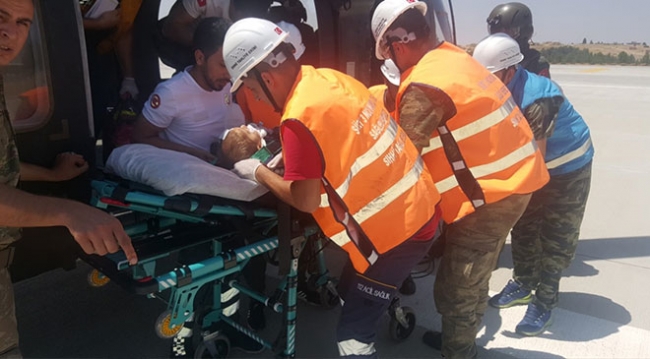 Askeri helikopter yüksekten düşen çocuk için havalandı