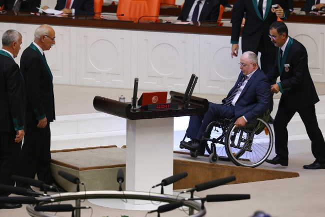 TBMM'de yemin töreni tamamlandı