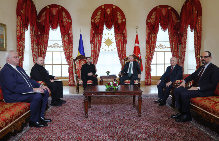 Ukrayna Devlet Başkanı Zelenskiy İstanbul'da