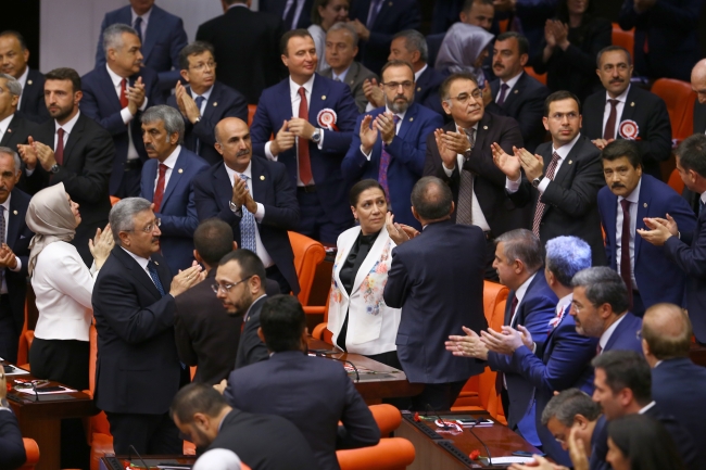 TBMM'de yemin töreni tamamlandı