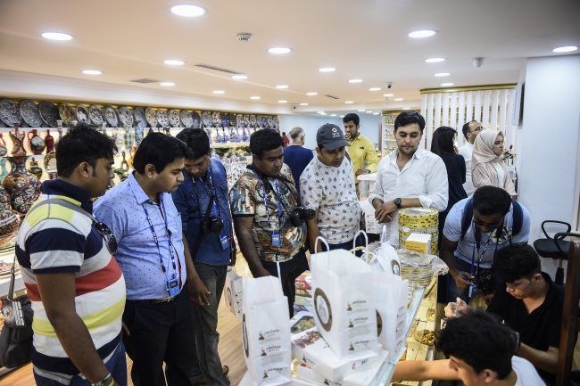 Hint iş insanının çalışanlarına armağan ettiği Türkiye tatili başladı