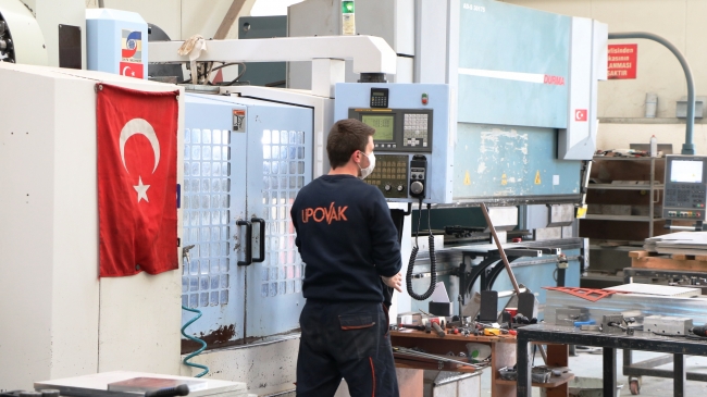 Bakkal dükkanında kullanacaktı, fabrikasını kurdu