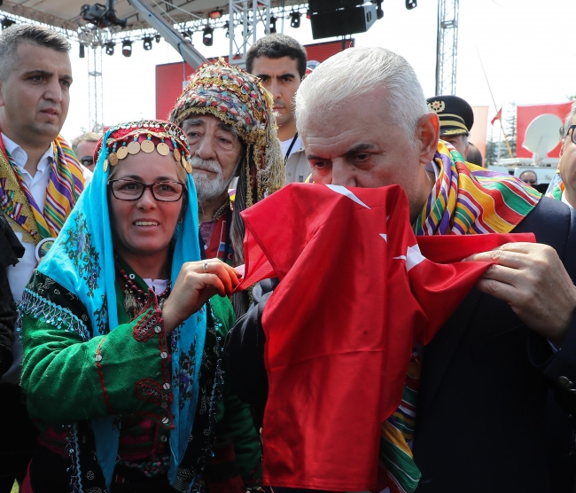 TBMM Başkanı Yıldırım: Ekonomimiz üzerinden yapılan operasyonlar bozulacaktır