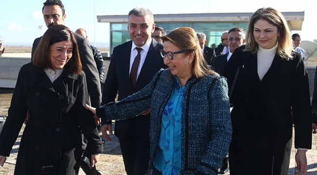 Ticaret Bakanı Pekcan, İpsala Sınır Kapısı'nda incelemede bulundu