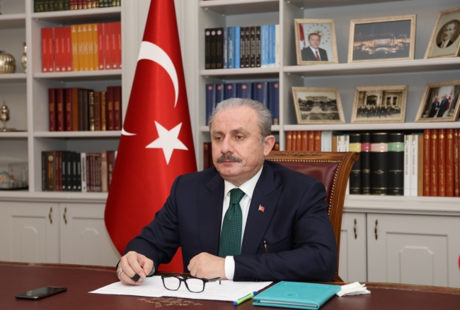 TBMM Başkanı Şentop: Öğrencilerimize davranışımız, adaletsizliğe yol açmamalı