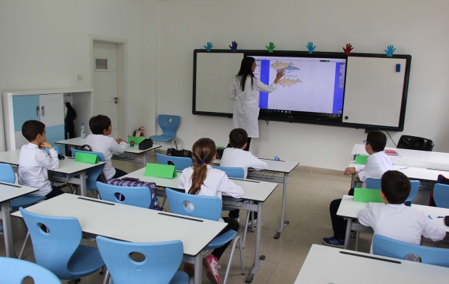 Türkiye'nin "eğitim köprüsü", yurt dışındaki FETÖ tekelini kırdı