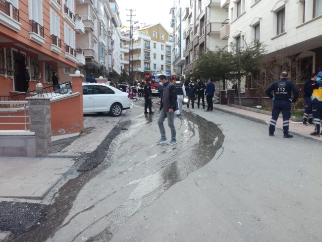 Ankara'da 3 katlı apartmanda patlama