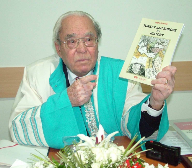 Vefatının 3. yılında tarihçilerin kutbu Prof. Dr. Halil İnalcık