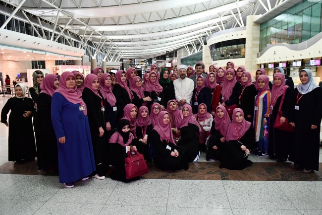 İşitme engellilerinin umre heyecanı başladı