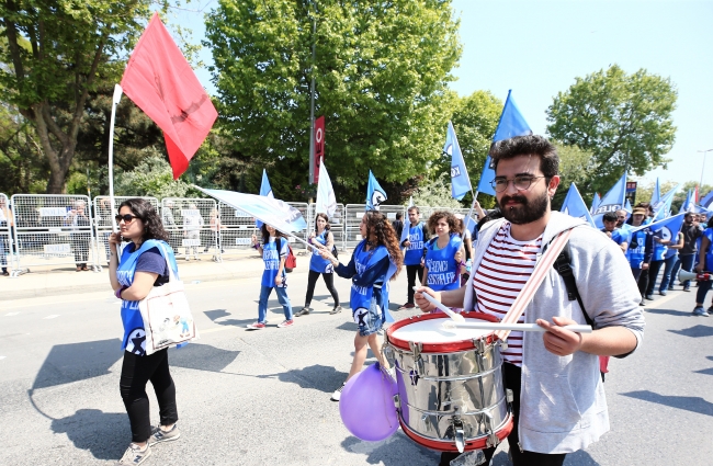 1 Mayıs yurt genelinde coşkuyla kutlandı
