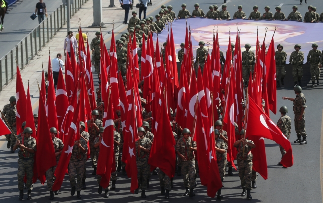 Ankara'da 30 Ağustos Kortej Yürüyüşü