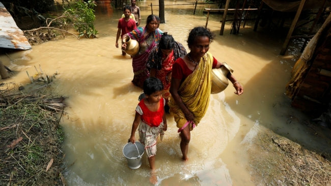 Nepal'de sel ve heyelan 70 can aldı
