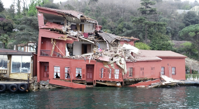 Tarihi yalıya çarpan geminin kaptanı mahkemede konuştu