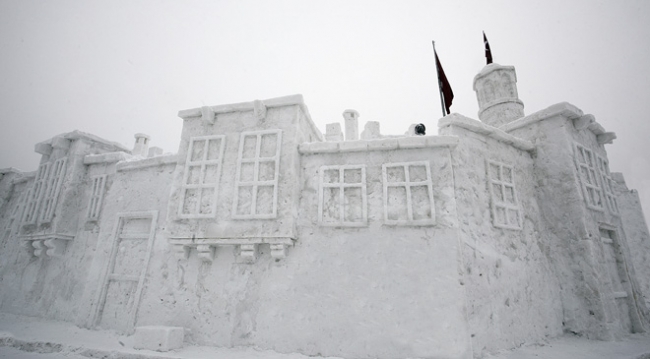 EYOF Sokağı inşaatında sona gelindi