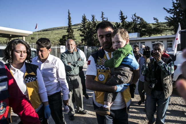 Doğu Guta'da yaralanan Kasım bebek Türkiye'ye getirildi