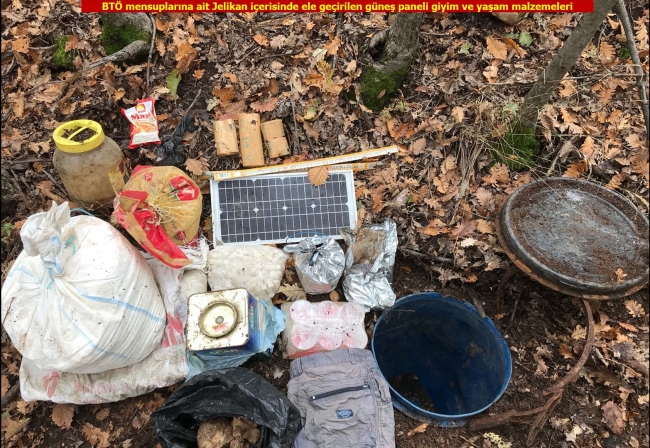 Diyarbakır'da PKK'lı teröristlere ait 13 sığınak imha edildi