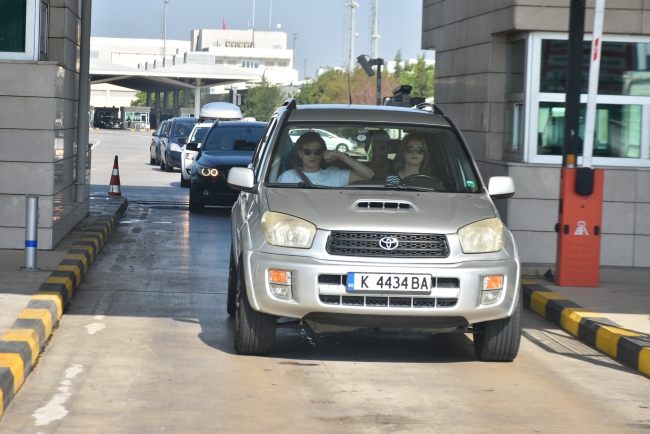 Gurbetçiler Kapıkule'de yoğunluk oluşturdu
