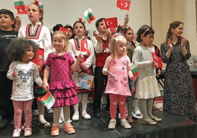 23 Nisan coşkusu sınırları aştı