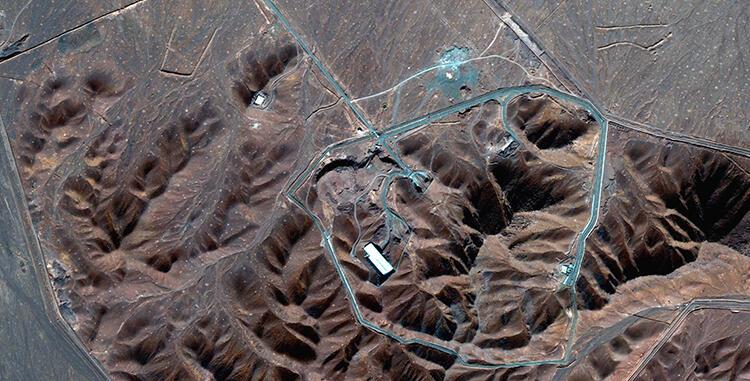 Uydu fotoğrafları İran'ın kimi nükleer tesislerinde yürütülen geniş çaplı inşaat faaliyetlerini gösteriyor.