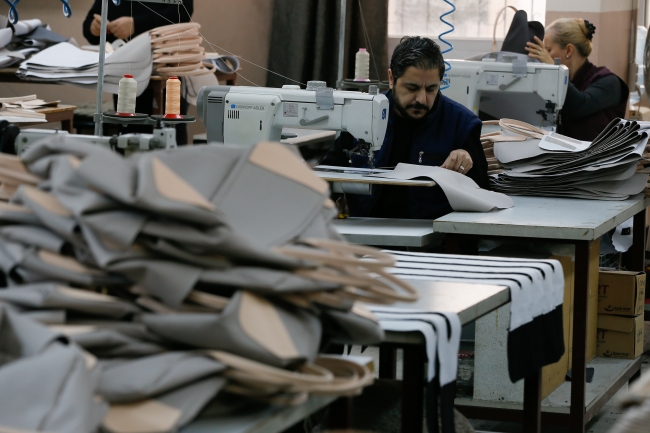 Avrupalı kadınların çantası Türkiye'den