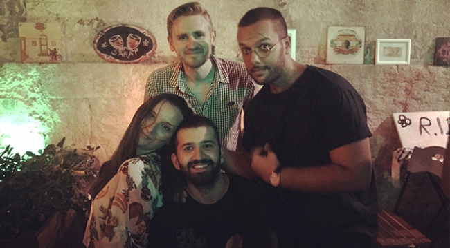 Muhammet Doğan insanlarla tanışmak için geziyor