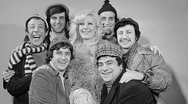 Münir Özkul hayatını kaybetti