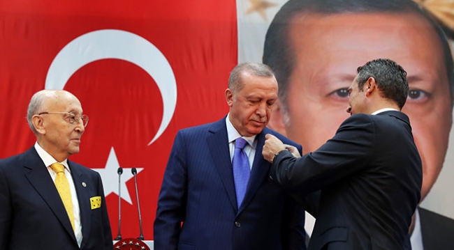 Cumhurbaşkanı Erdoğan, Fenerbahçe Yüksek Divan Kurulu Üyesi oldu
