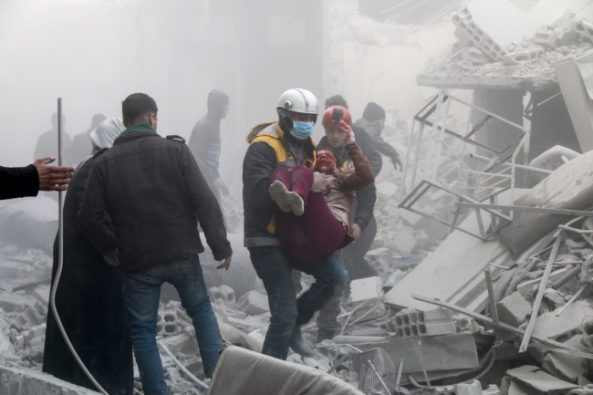 Doğu Guta'da pazar yerine hava saldırısı: 61 ölü