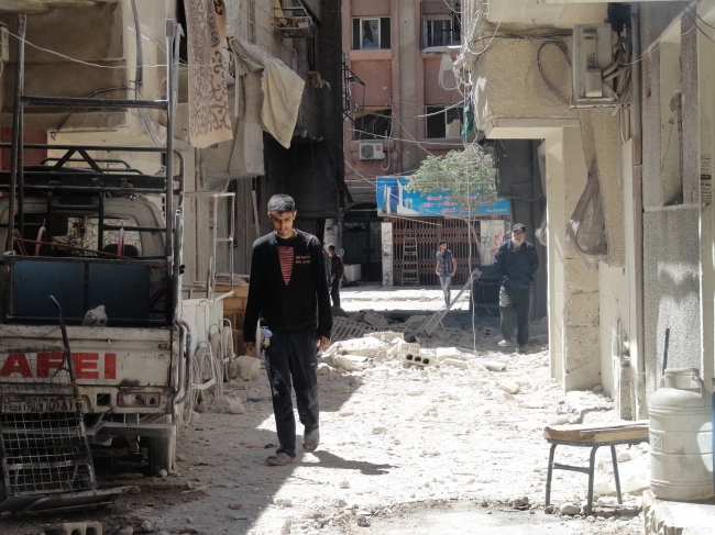 Filistinli mülteciler Yermük Kampı'nda ölümle burun buruna yaşıyor