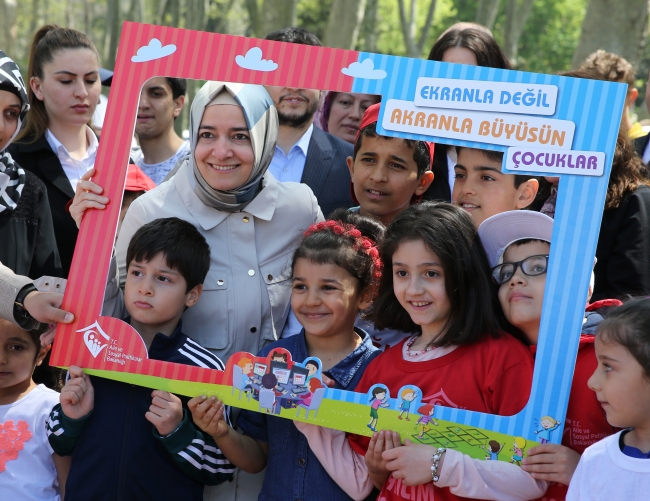 Siyasilerden 23 Nisan mesajları