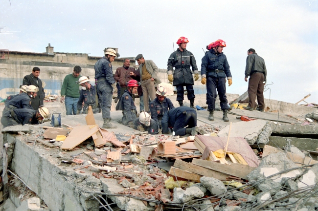Çok şiddetli deprem kapıyı 4-5 yılda bir çalıyor