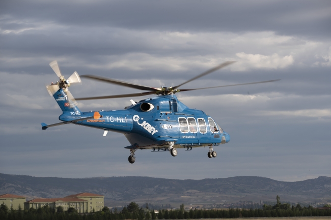 TUSAŞ tarafından tasarlanıp üretilen milli helikopter Gökbey - Fotoğraf: AA