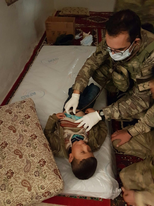 TSK, Zeytin Dalı Harekatı’nda sivillere en küçük zarar gelmemesi için özel hassasiyet gösteriyor