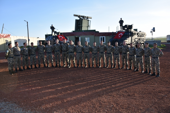 Hudutta eller tetikte gözler semada iftar ve sahur