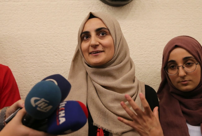 Ebru Özkan Türkiye'de